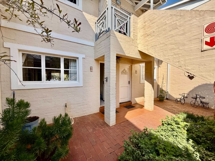 2 Bedroom Property for Sale in Caribbean Beach Club North West
